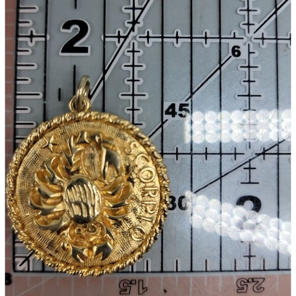 Scorpio Zodiac Symbol Pendant Gold Tone Scorpion Design October 23-November 21 - Picture 6 of 6